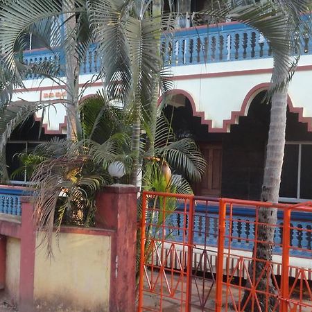 Hotel Naga Palace à Gokarna  Extérieur photo